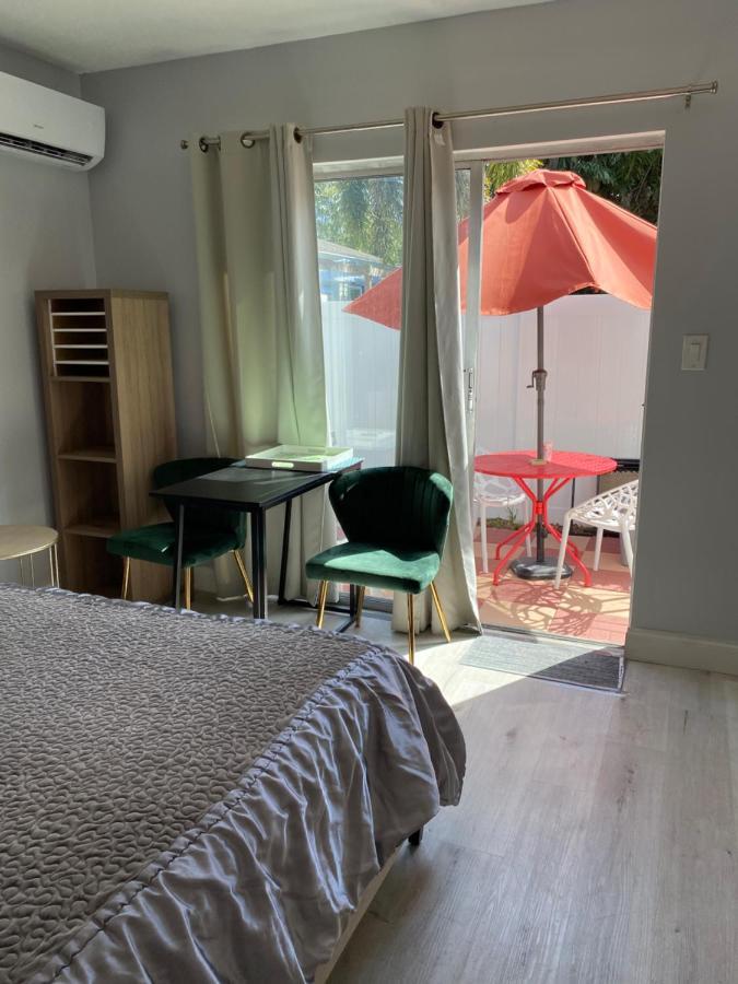 Cozy Studio Near Atlantic Ave W/Private Patio Leilighet Delray Beach Eksteriør bilde